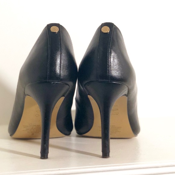 Express black pumps/heels 6 - Picture 2 of 4